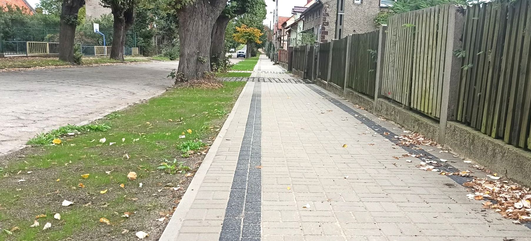 Remont nawierzchni chodnika przy ul. ks. Jana Skiby - ukończone prace